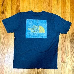 North Face Gray T-Shirt size L